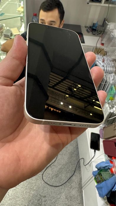 Iphone 13 белого цвета