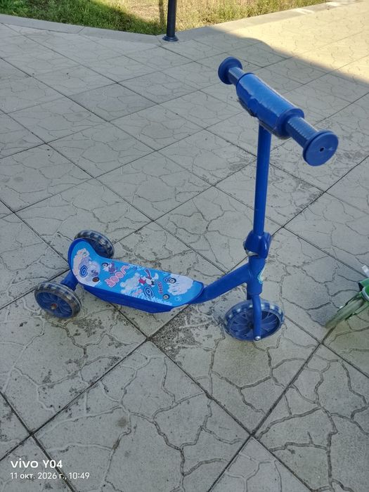 Всё по 1000 есть ещё табуретки