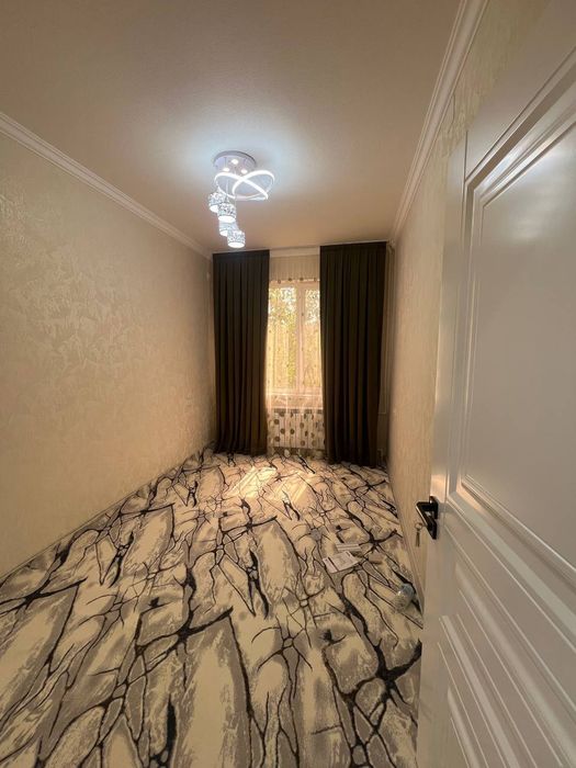 3хона 3 этаж евр кв сотилади