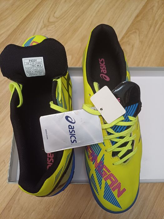 Продам кросовки новые