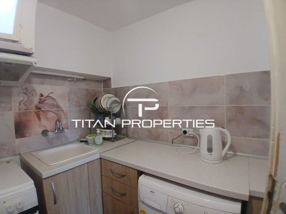 Дава се под наем Тристаен апартамент в Варна, Център - 70 кв.м за 396.78 € - Снимка #6