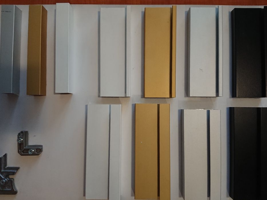 Зеркало в алюминевой раме!