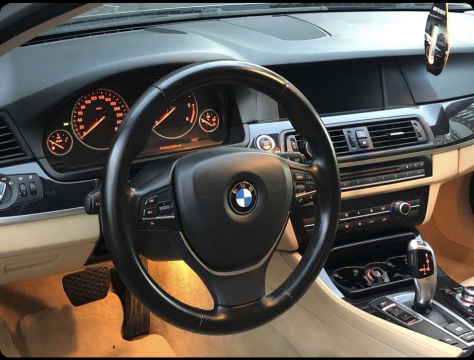 BMW Seria 5 F10 2.0 Automat