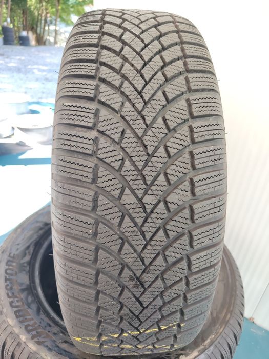 4 бр зимни 225/60/18 Bridgestone