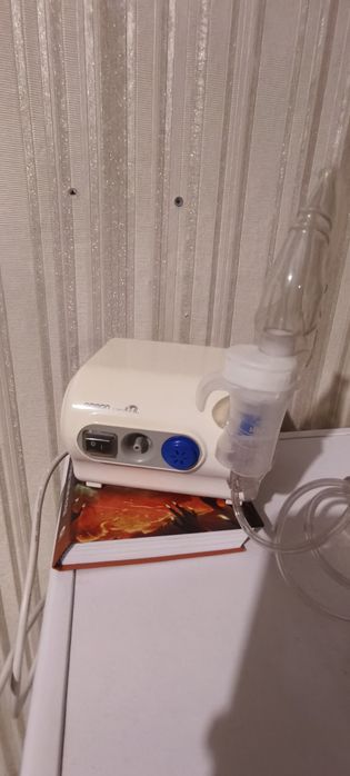Ингалятор для ингаляции OMRON