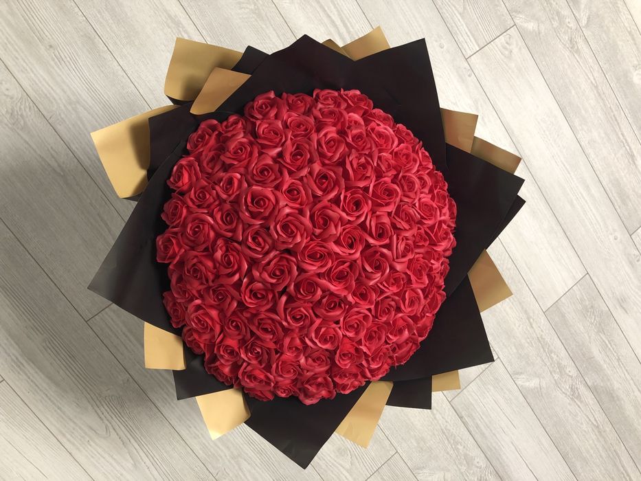 Buchet 101 trandafiri sapun 200 lei