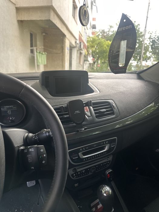 RENAULT Megane 2011 — imagine 5
