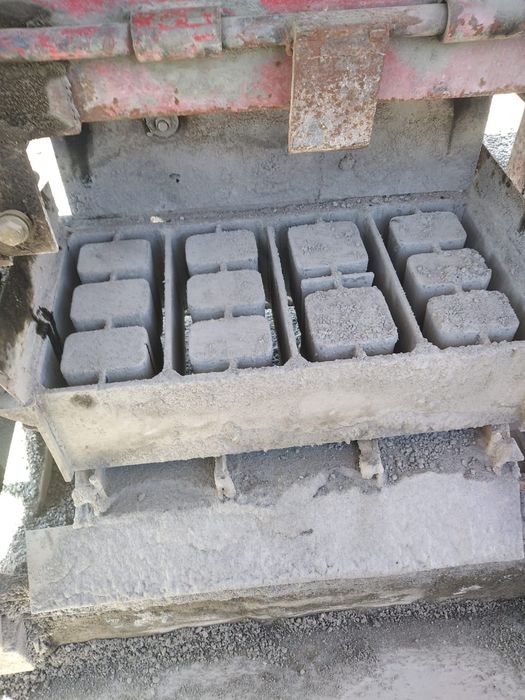 Шлакоблочный станок