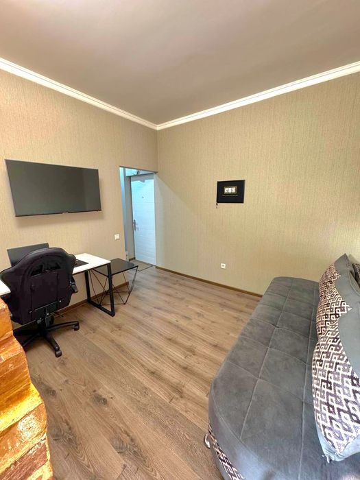 Продаётся 1 комнатная квартира Чиланзар-3 Аллея Гагарина