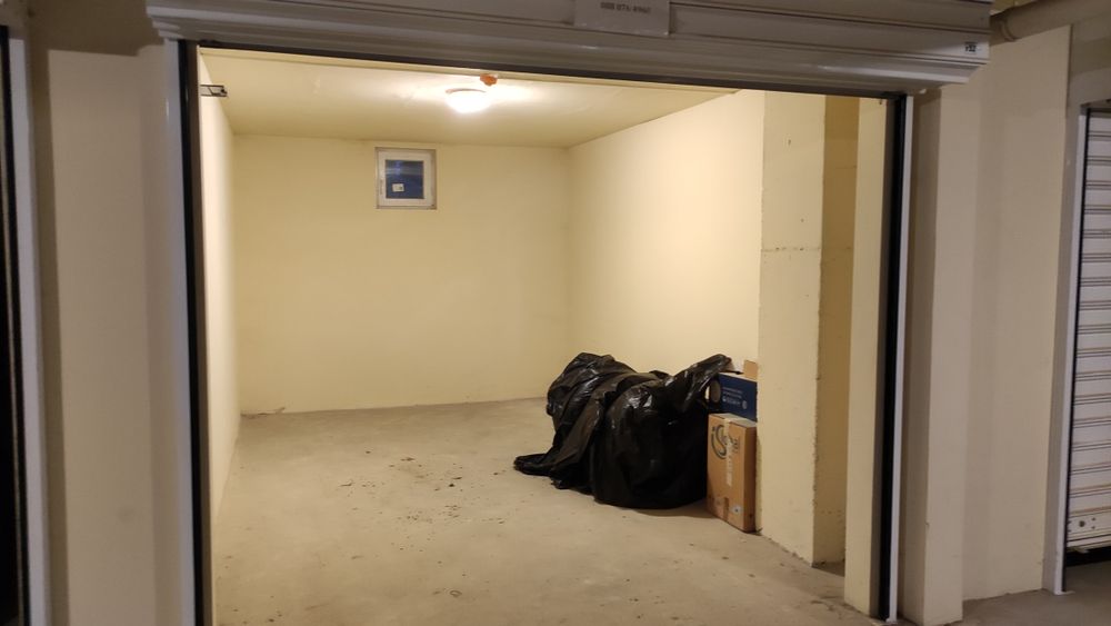 Гараж под наем  комплекс Мирамар