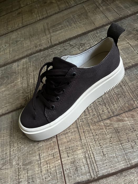 Sneakers dama,noi cu eticheta