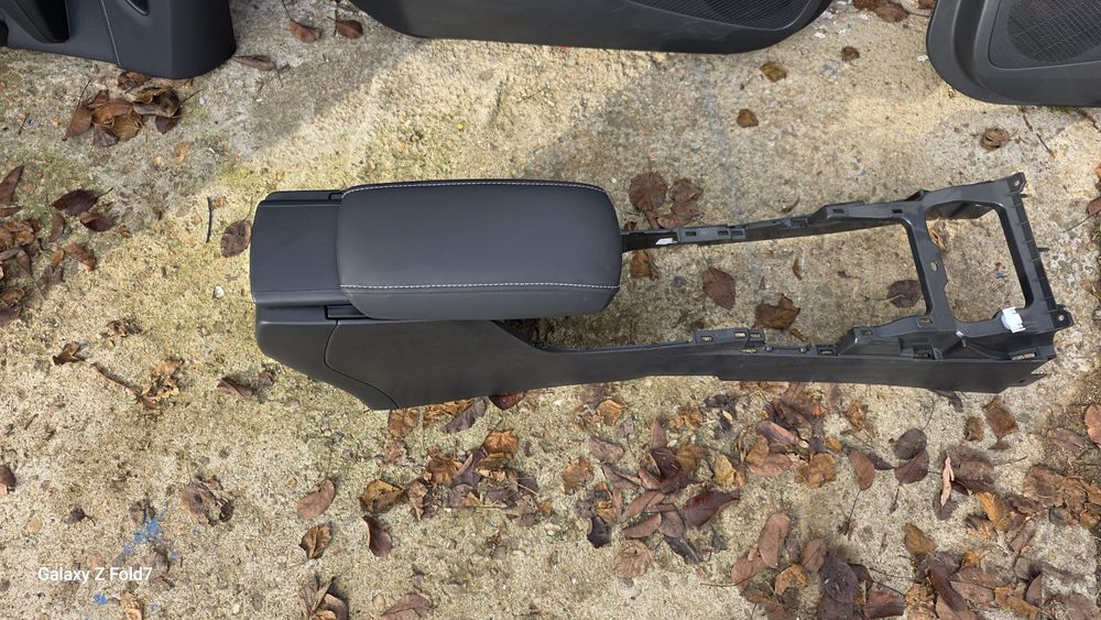 Toyota Corolla (e21) след 2019 Suzuki Swace Кори врати