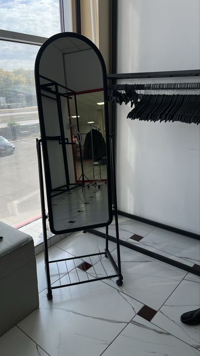 Срочно продам торговое оборудование