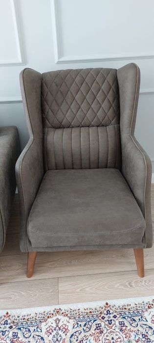 Продам диван+2 кресла