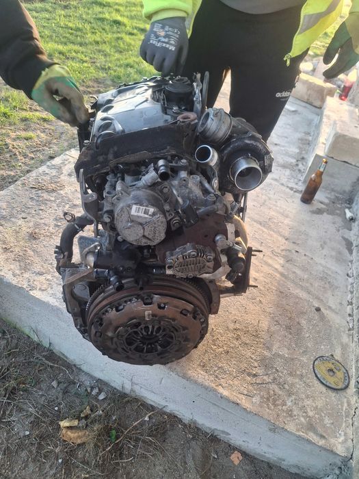 Motor laguna 3 capacitate 2000 diesel 150 cai