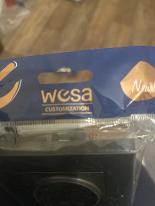 Розетки новые продам с подрамником