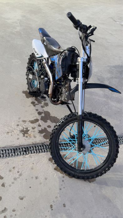Vând cross XTR 125