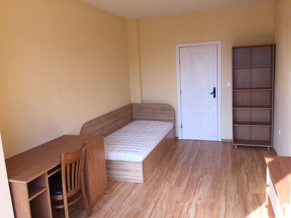 Дава се под наем Тристаен апартамент в Варна, Възраждане 1 - 89 кв.м за 612 € - Снимка #5