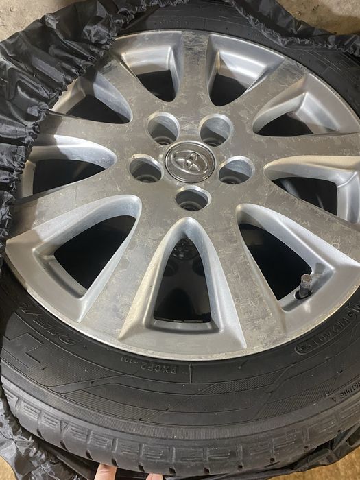 Продам колеса от камри