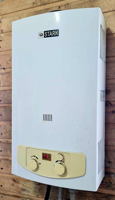 Продам газовую колонку Страк в хорошем состояние