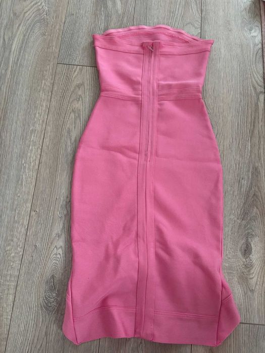 Розова и черна рокля XS