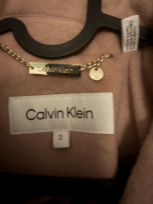 calvin klein палто разммер S Ново 50€