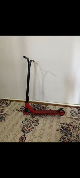 Продам самокат трюковой