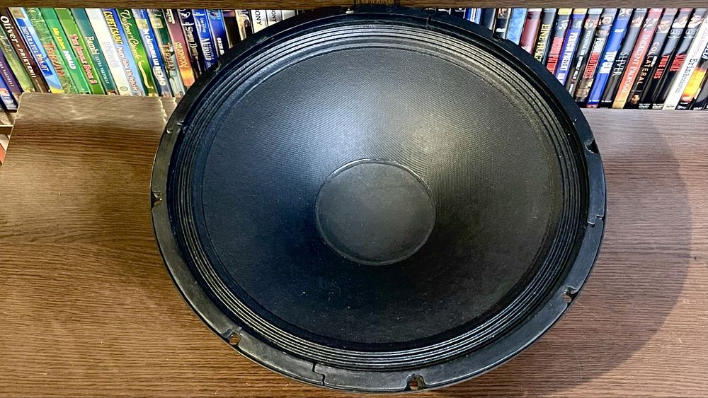 Difuzoare profesionale subwoofer Peavey 18 1600 W