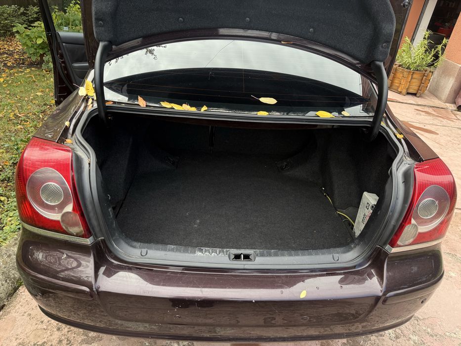 Vand Toyota Avensis