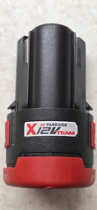Продавам нова батерия 12 V - 2Ah за винтоверт PARKSIDE.
