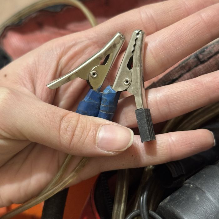 Автомобильный компрессор - насос для шин