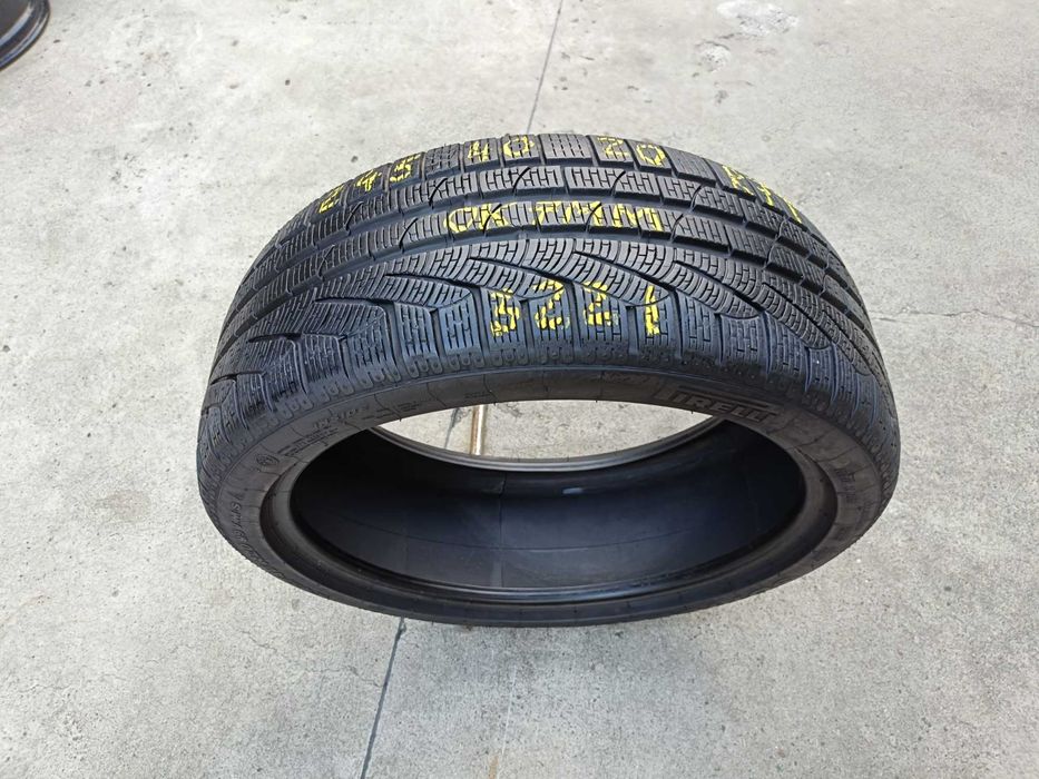 O anvelopa iarna 245 40 20 pirelli sottozero 2 run flat profil de 7 mm