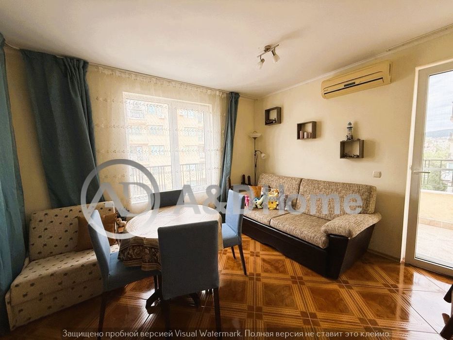 Продава се Двустаен апартамент в к.к. Слънчев бряг - 68 кв.м за 1111 €/кв.м - Снимка #2