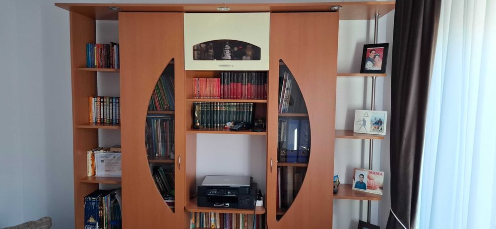 Mobilier birou/ cameră de zi