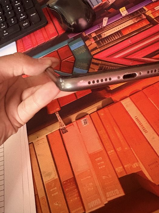 Продам IPhone 11 64gb