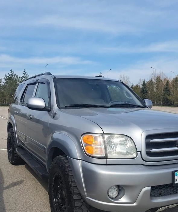 Продам Toyota Sequoia
