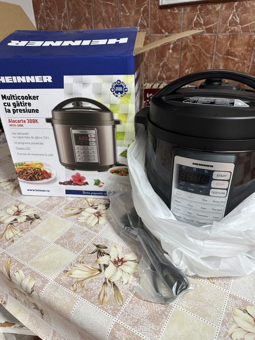 Multicooker cu gatire la presiune Alacarte 38BK