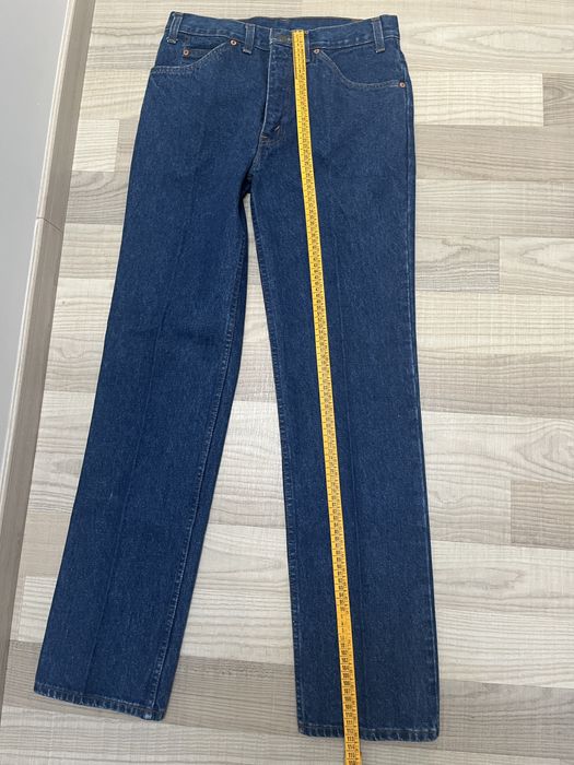 Blugi Levi’s noi