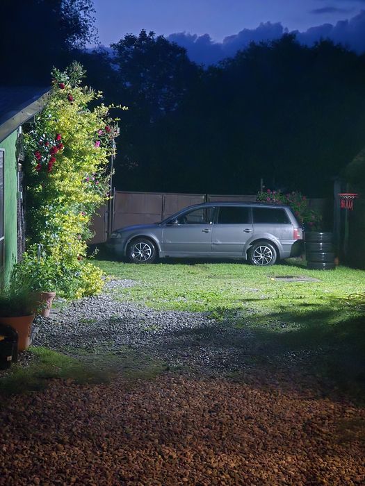 VOLKSWAGEN Passat 2005