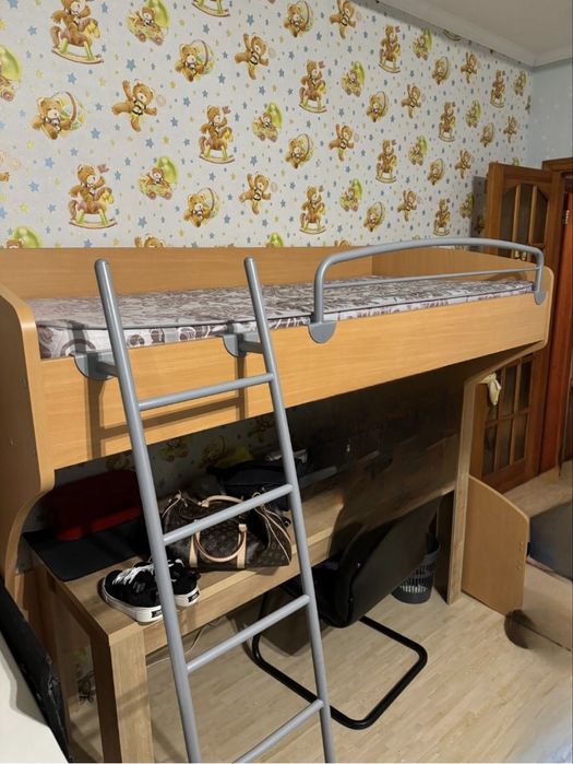 Продам кровать двухярусную разборную