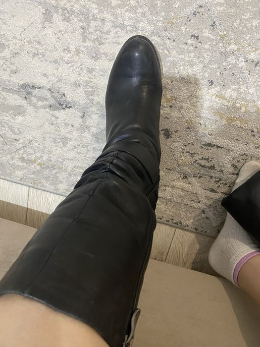 Продам зимние сапоги до колена