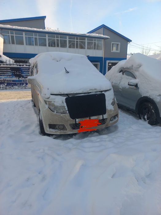 Продам машину Nissan Elgrand