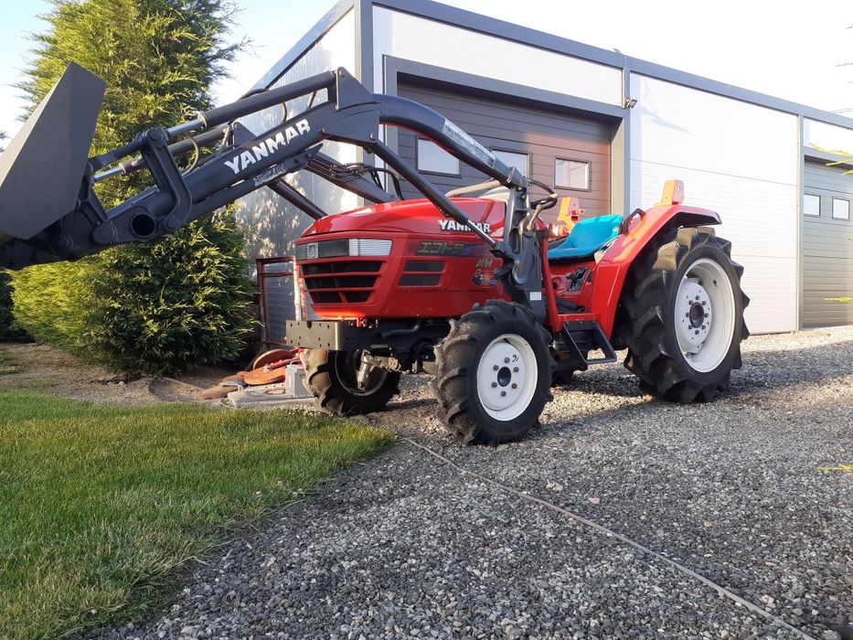 Tractor japonez kubota yanmar33cp 4x4