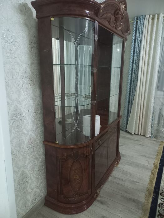 Стенка для посуды и так далее