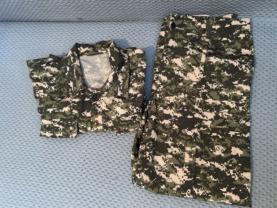 Школьная военная форма 2Xl Une