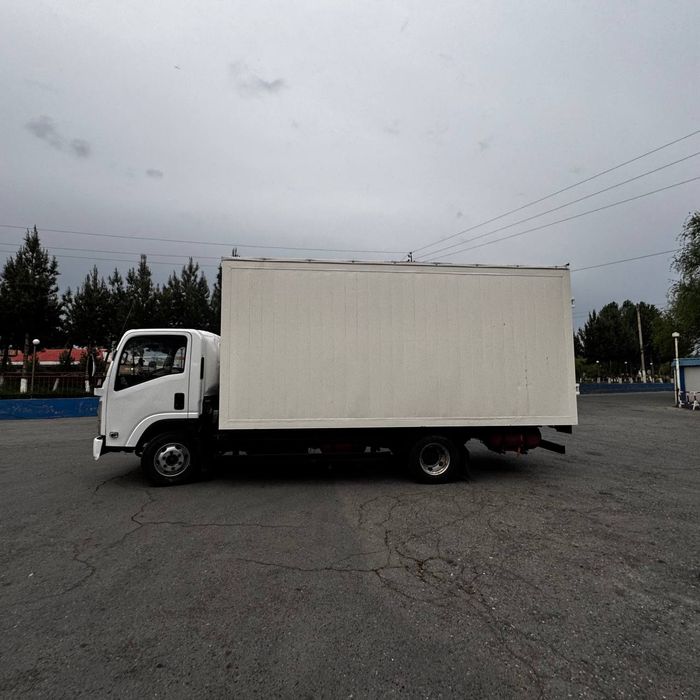 Isuzu 2007 aftobusdan yeg'ilgan xama joyi aftobus torm gruzavoy