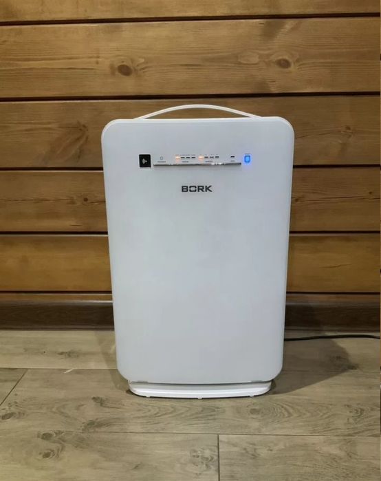 Воздухоочиститель Bork A700