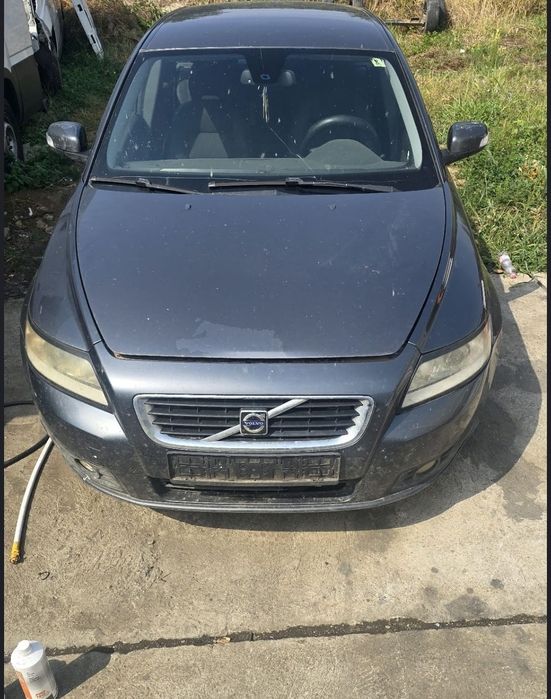Dezmembrez Volvo V50 2010 2.0d