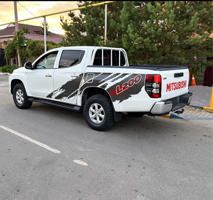 Аренда пикап Mitsubishi L200