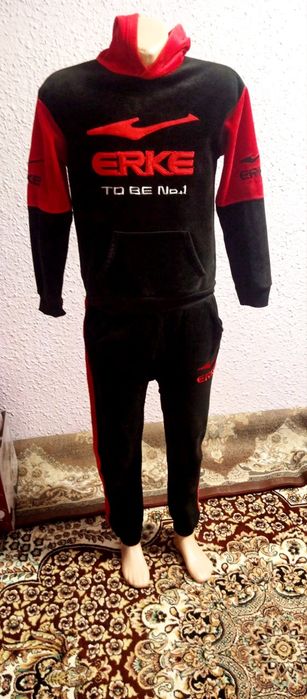 Продается спартивка размер 190